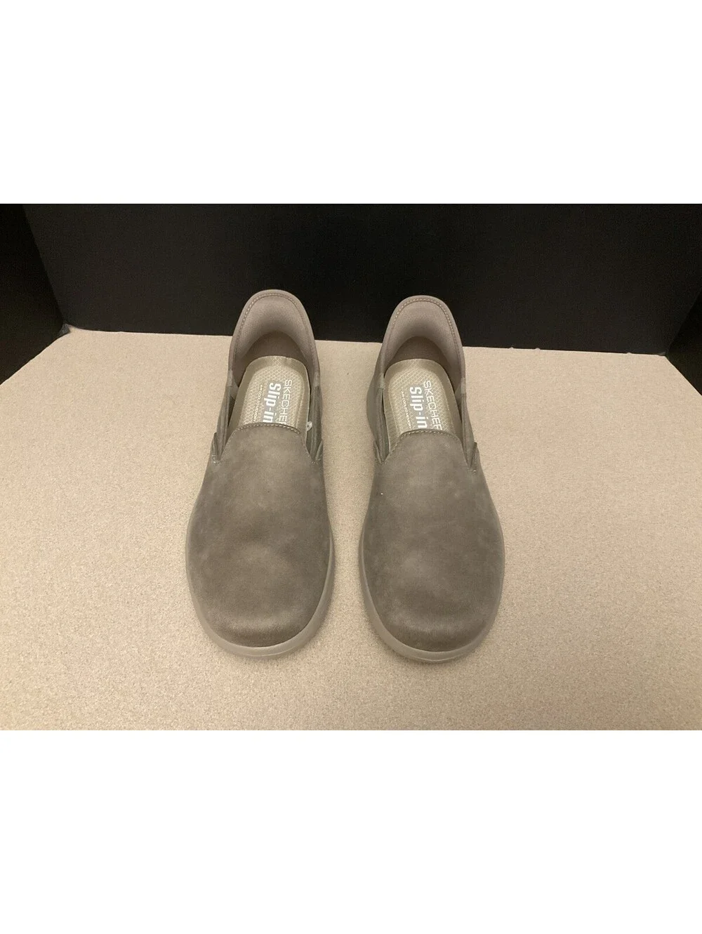 New! Womens Skechers Slip Ins On The Go Flex Captivating Walking Shoes. Size 9.5